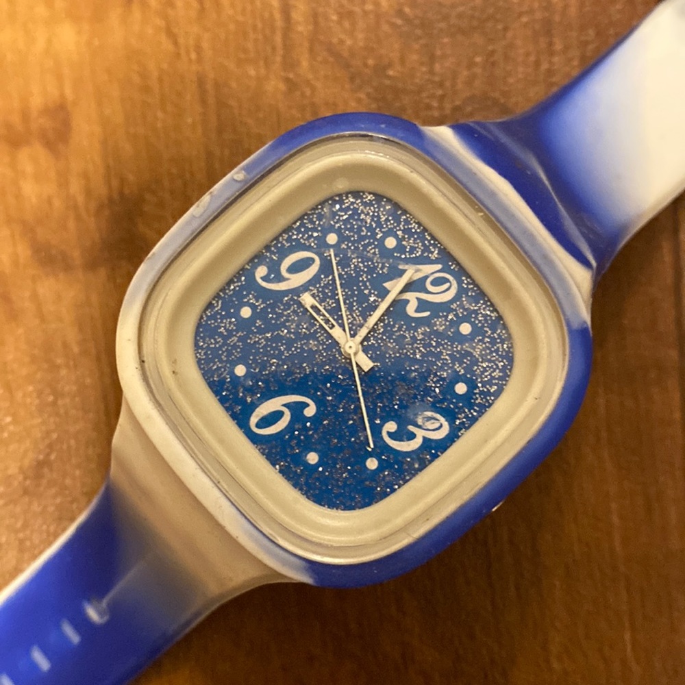 Unknown Brand Rubber Strap Watch